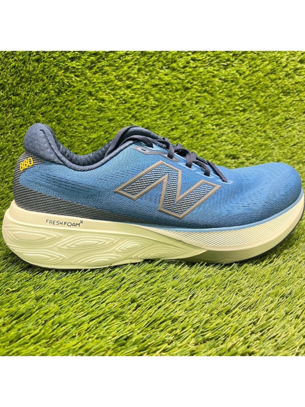 New Balance Fresh Foam X 880v15 Mens Size 11EE Running Walking Shoes Sneakers